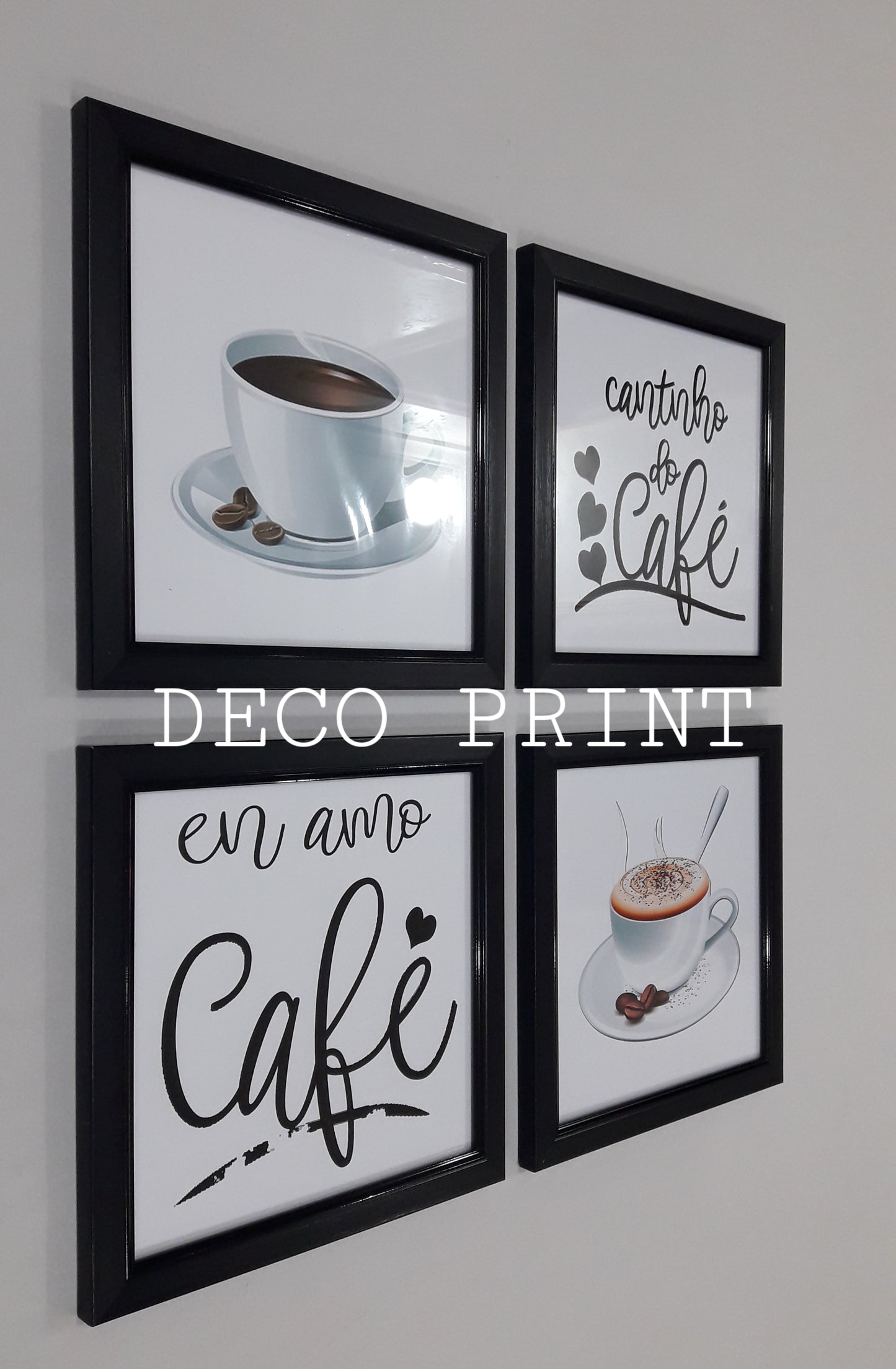 تابلوهات مقاهي بواجهة زجاج أنيقة