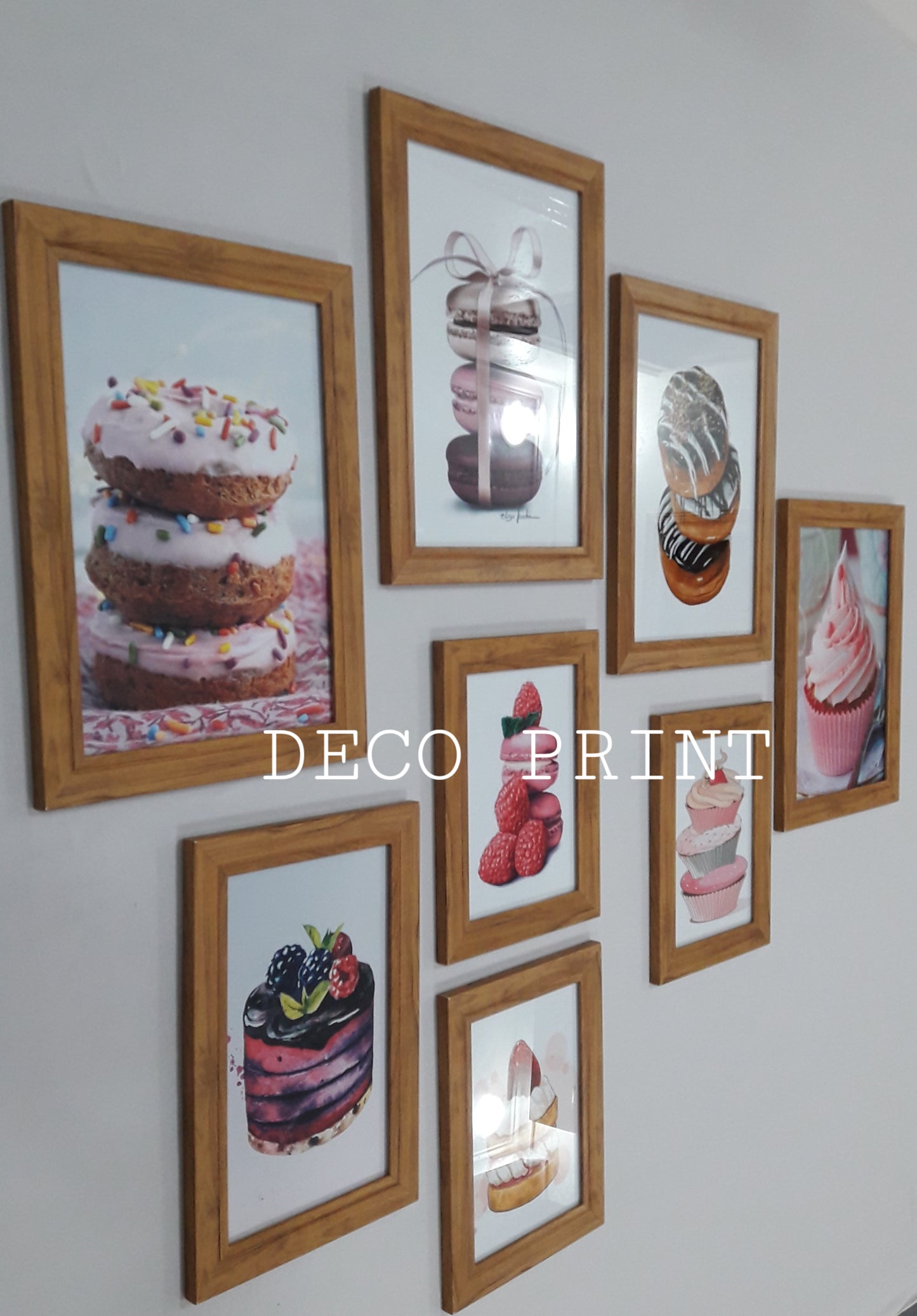 تابلوهات حلويات وباتيسري بواجهة زجاج 🍰