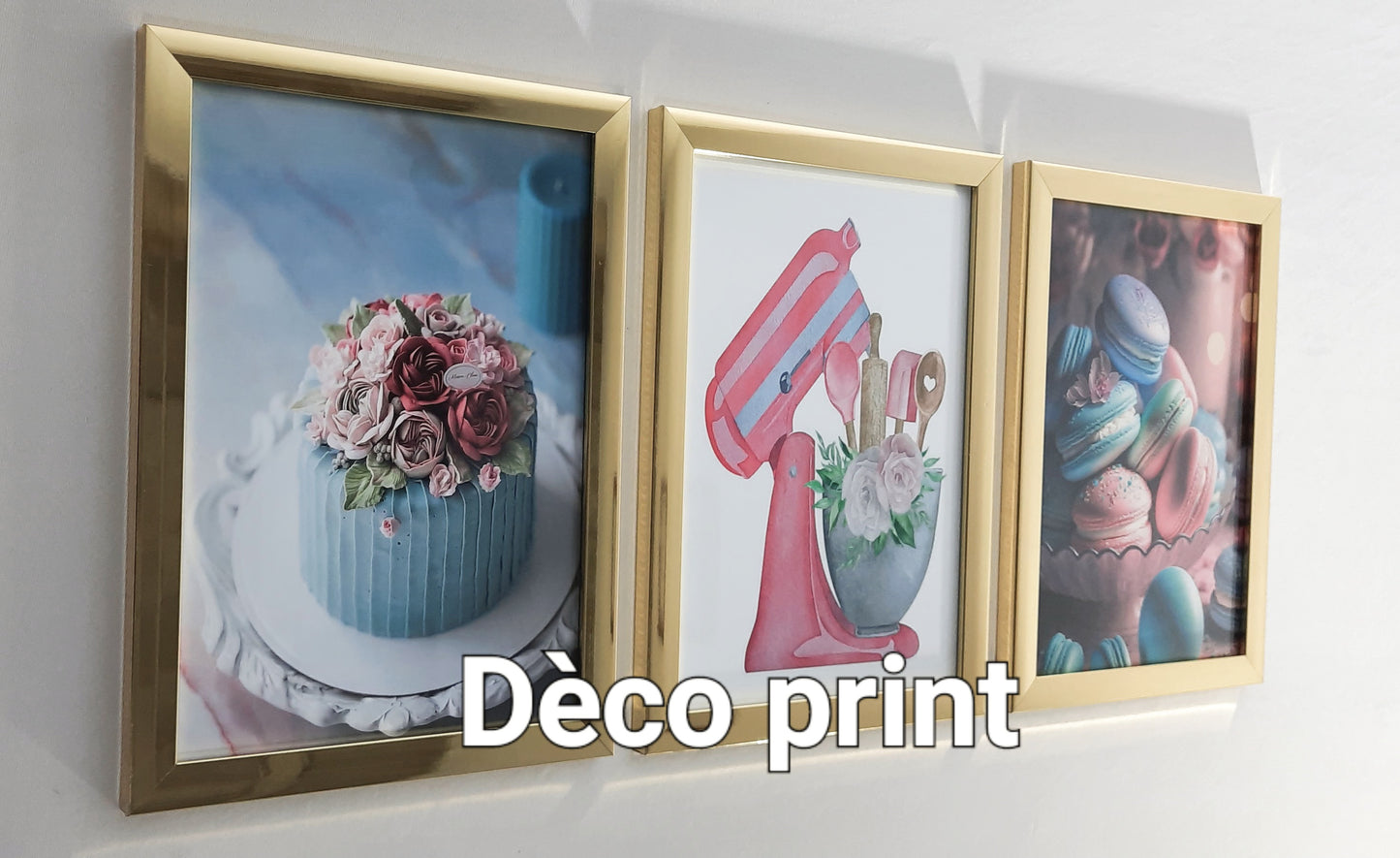 تابلوهات حلويات وباتيسري بواجهة زجاج 🍰