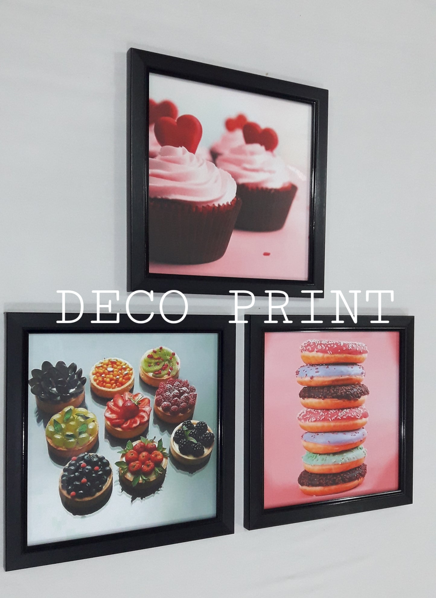 تابلوهات حلويات وباتيسري بواجهة زجاج 🍰