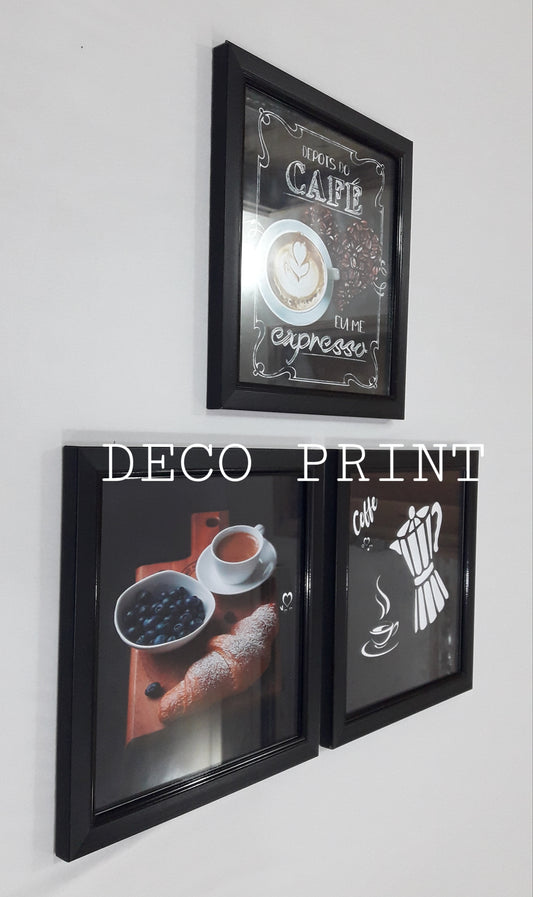 تابلوهات مقاهي بواجهة زجاج أنيقة