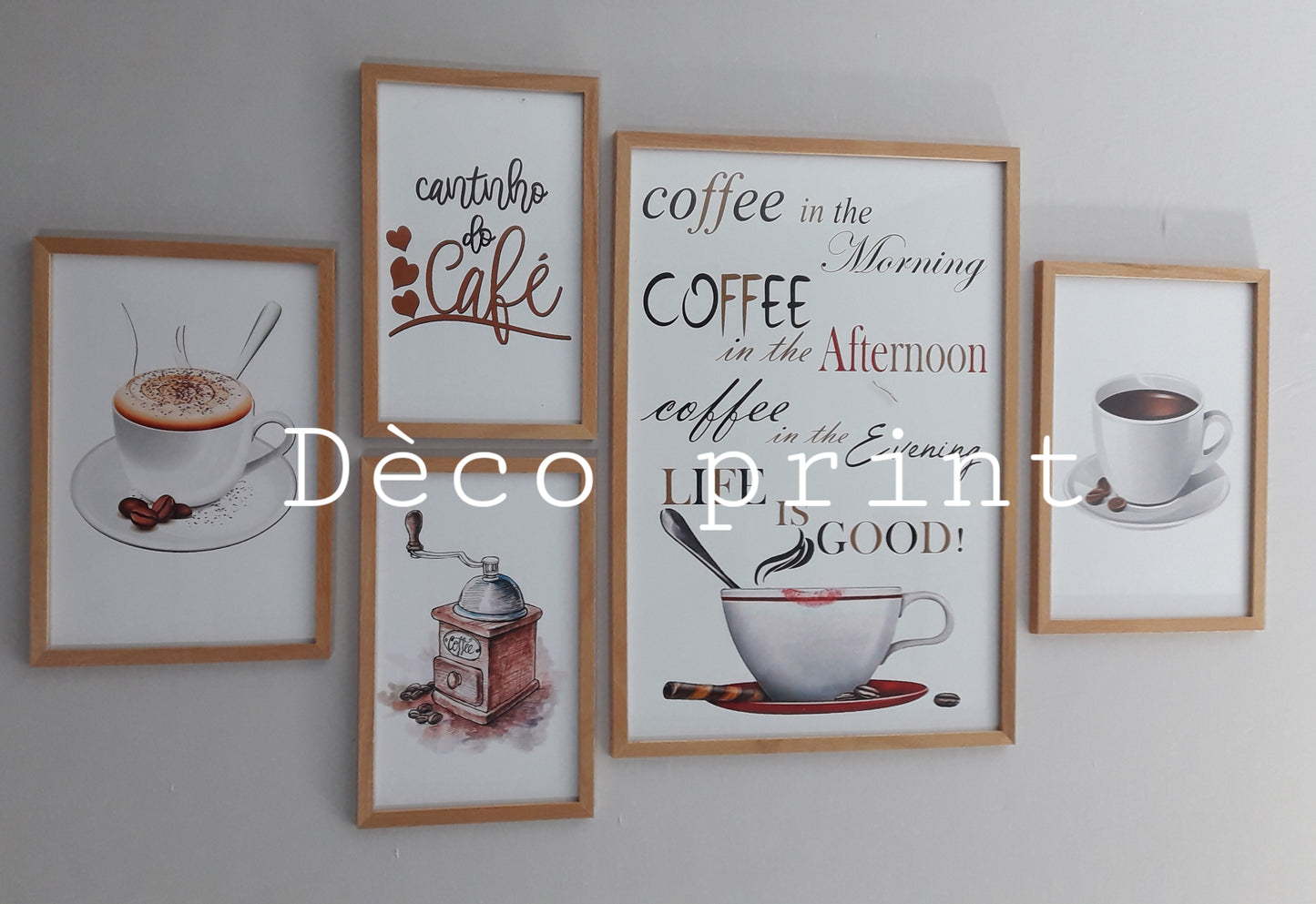 تابلوهات مقاهي بواجهة زجاج أنيقة