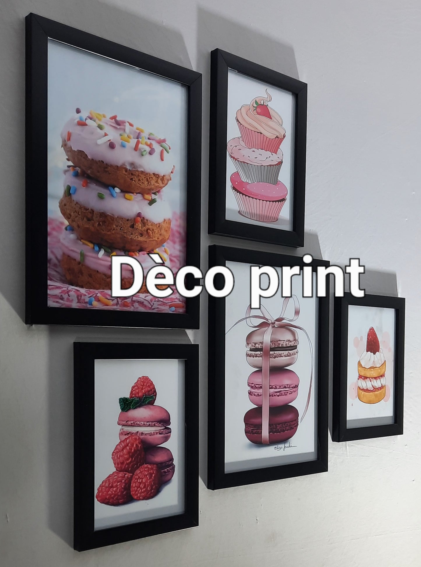 تابلوهات حلويات وباتيسري بواجهة زجاج 🍰