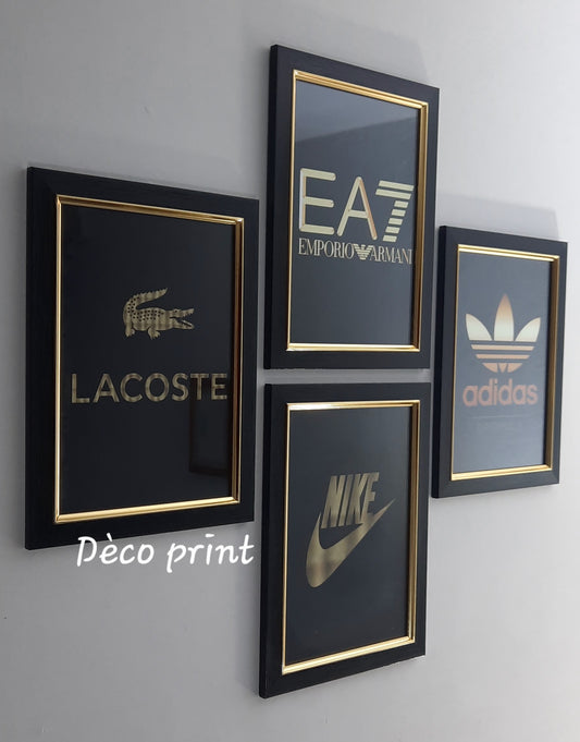 لوحات جدارية خاصة بمحلات الملابس