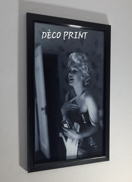 تابلوهات واجهة زجاجية خاصة حلاقة نساء