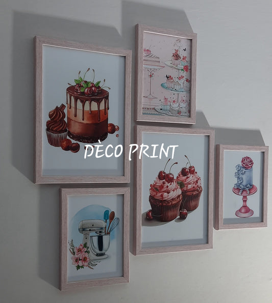 تابلوهات حلويات وباتيسري بواجهة زجاج 🍰