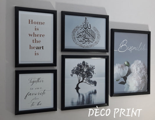 لوحات جدارية خاصة بالرواق و الصالونات