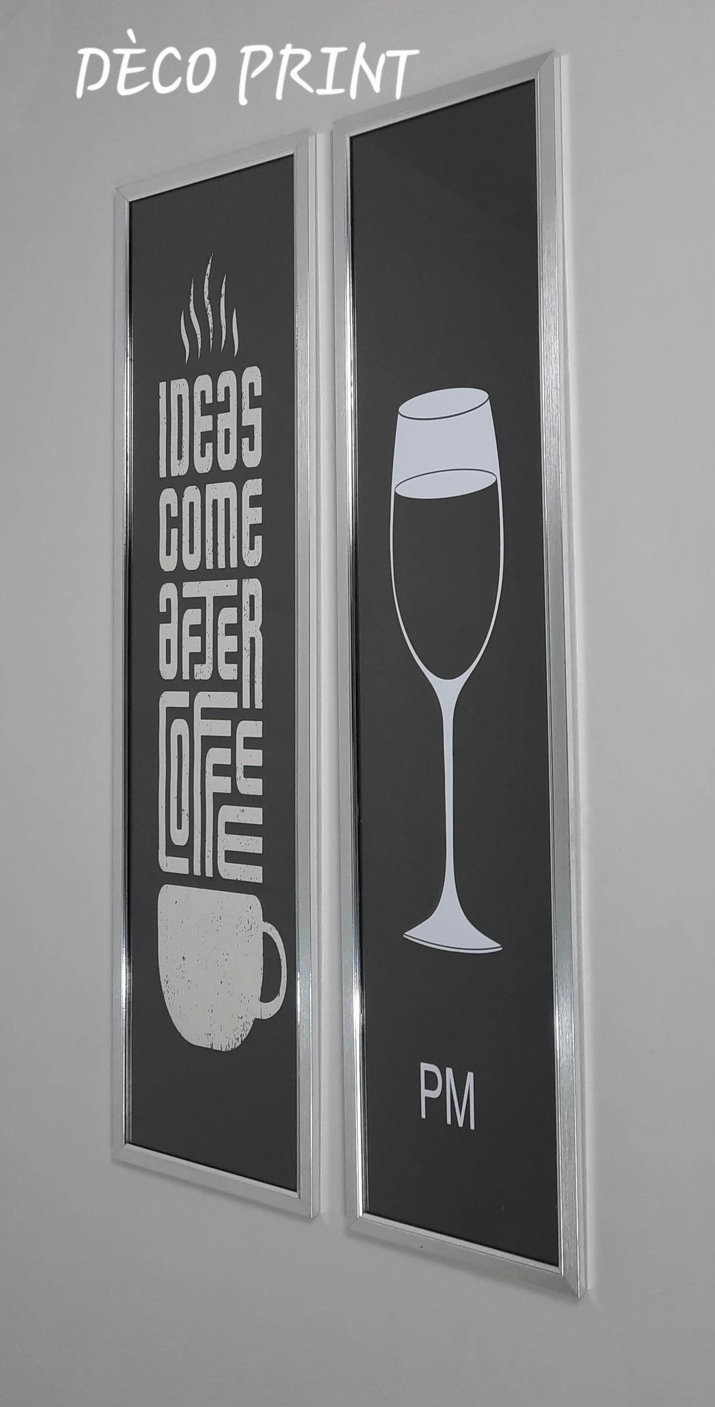 تابلوهات مقاهي بواجهة زجاج أنيقة