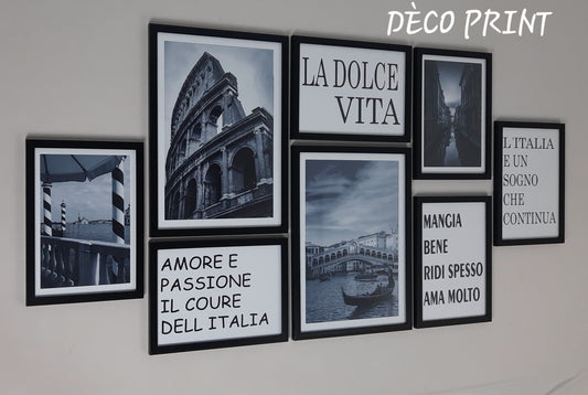 لوحات جدارية خاصة بالرواق و الصالونات