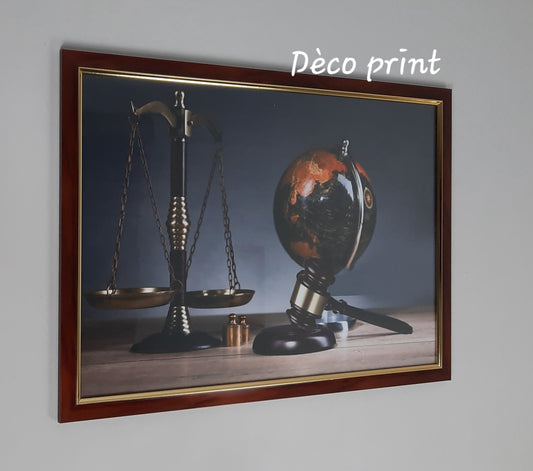 لوحات جدارية خاصة بمكاتب محامي