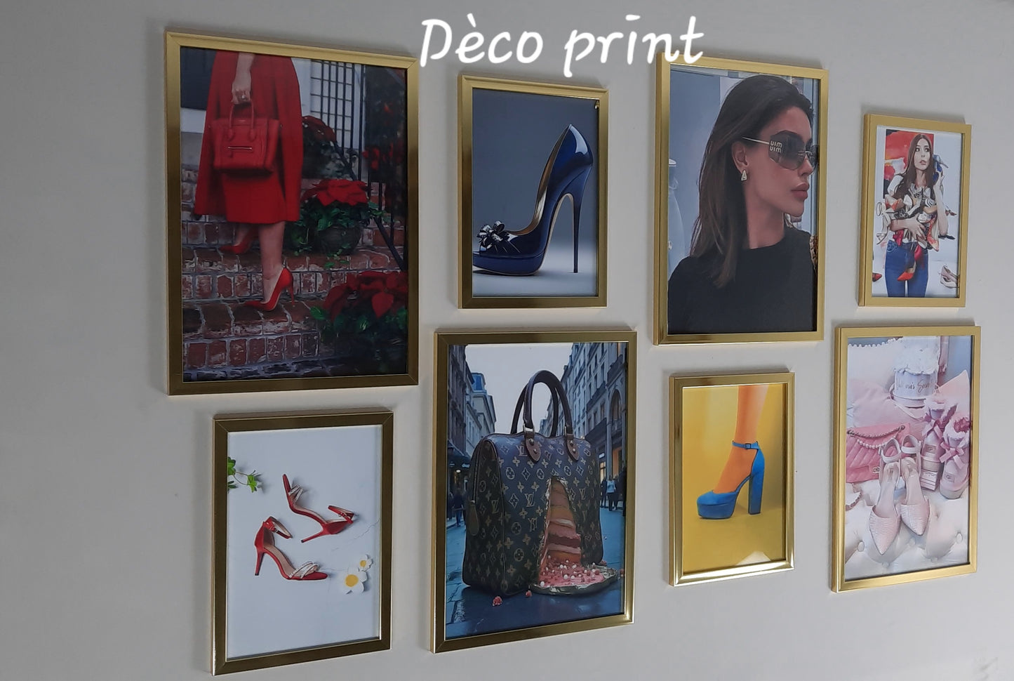 لوحات جدارية خاصة بمحلات ملابس النساء