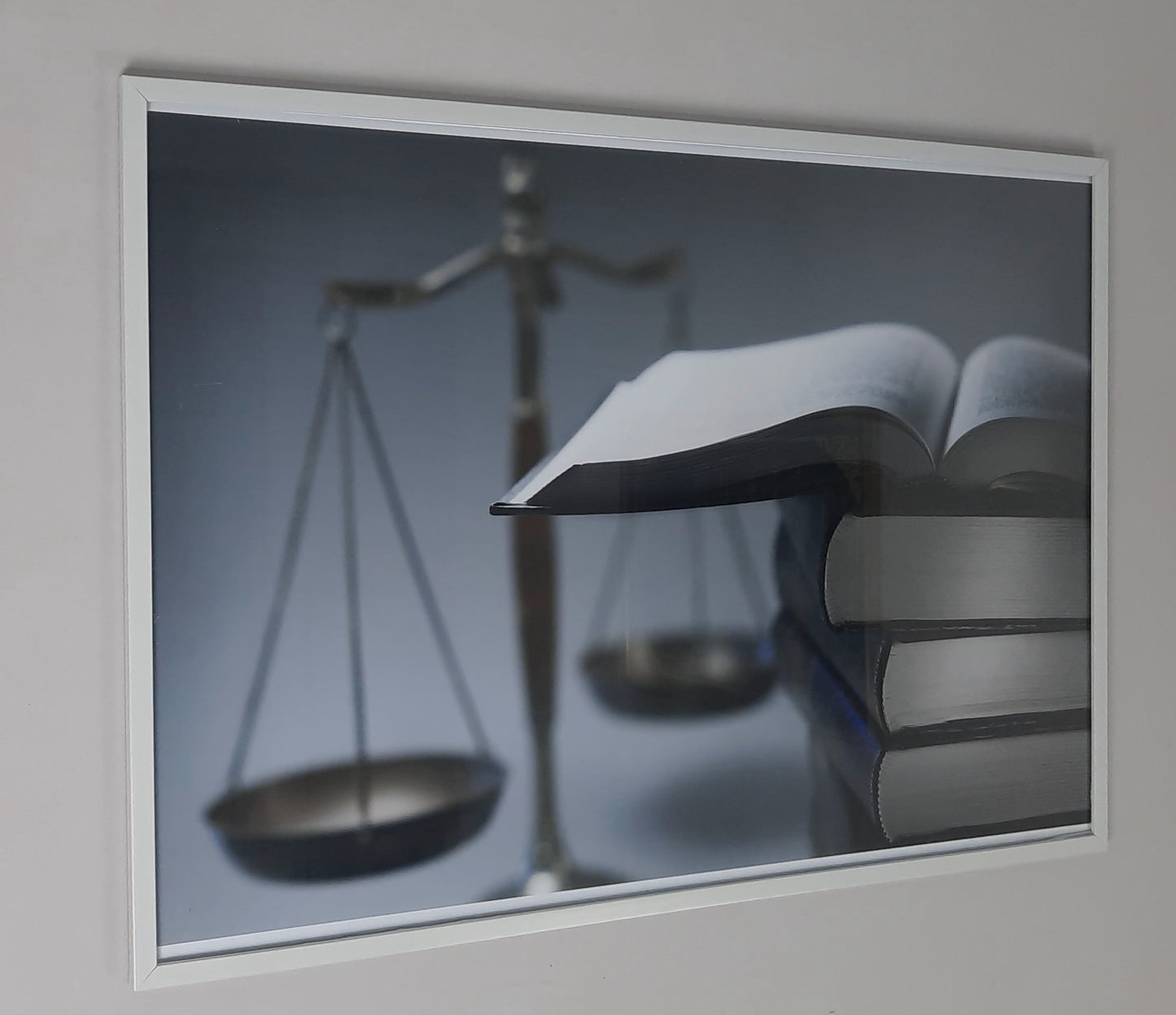 لوحات جدارية خاصة بمكاتب محامي